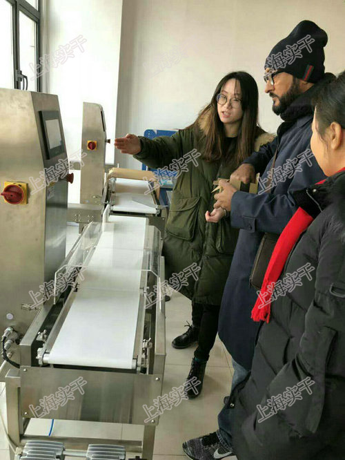 自动重量选别机